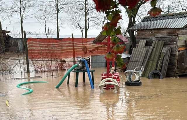 Cod galben de inundații și în următoarele 24 de ore, în cinci județe