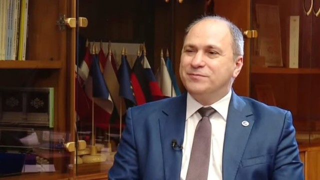 Ministrul Educației este așteptat, luni, la Ploiești