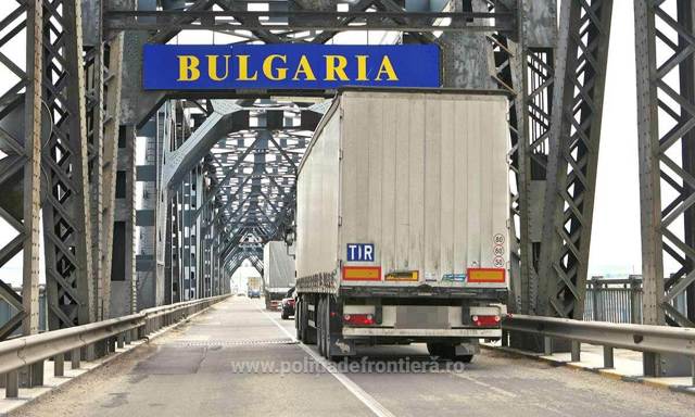 Circulație rutieră temporar restricționată pe Podul Prieteniei, în perioada 4-5 iunie. Vezi rutele alternative