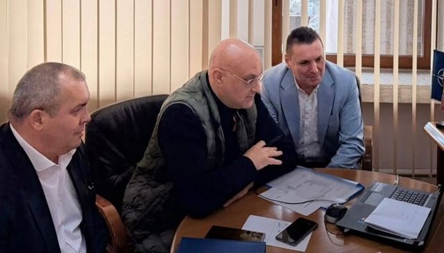 CRIZA PALTINU. Soluțiile pentru a preveni o nouă criză a apei, prezentate la nivel central. Prefect: „Este esențială asigurarea unor surse alternative de alimentare cu apă pentru, rafinăria Brazi și centrala electrică”