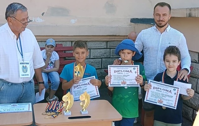 Opt medalii, în weekend, pentru sportivii secției de șah din cadrul CSM Ploiești