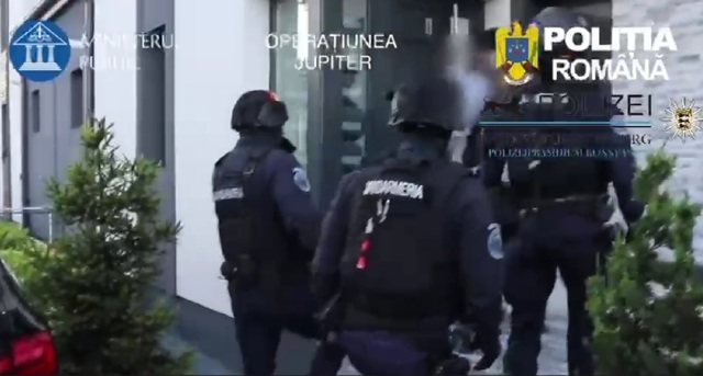 Poza articol