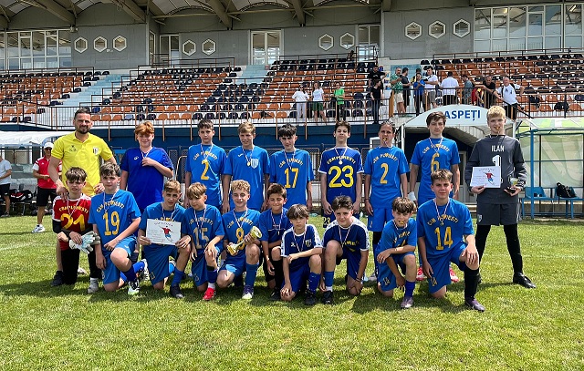 Triumf pe gazon. CSM Ploieşti a câştigat turneul organizat de Petrolul Noua Generaţie la categoria „2013”