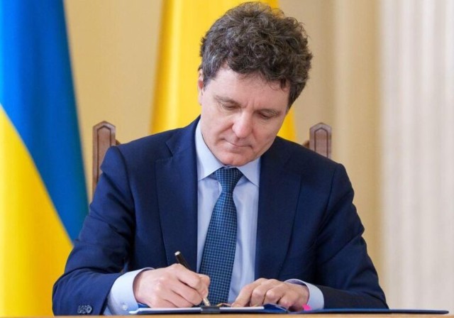 Legea care anulează examenul de admitere la liceu a fost promulgată