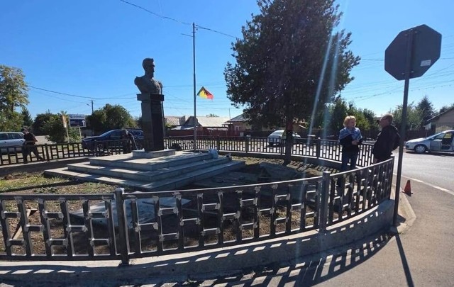 FLOREȘTI. Lucrările la monumentul dedicat lui Alexandru Ioan Cuza se apropie de final