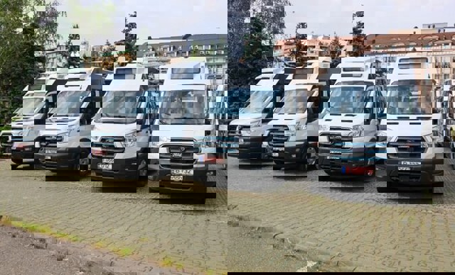 Ministrul Dragoș Pîslaru anunță că Parchetul European investighează achiziția de microbuze electrice școlare prin PNNR