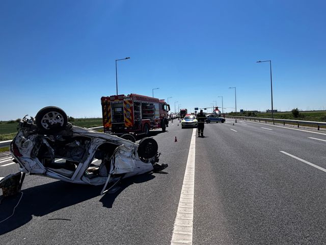 UPDATE. PRAHOVA. Accident cu mai multe vehicule implicate, pe DN1D, aproape de intersecția cu A7