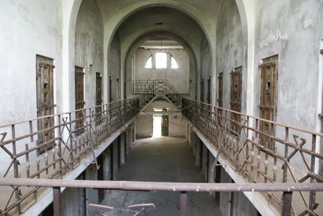 23 august - Ziua Comemorării Victimelor Fascismului și Comunismului