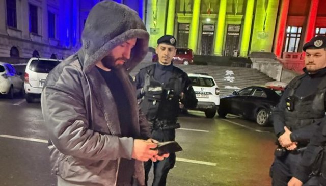 Un bărbat din Puchenii Mari și-a recuperat portofelul pierdut în centrul Ploieștiului cu ajutorul jandarmilor și al unor trecători de bună-credință