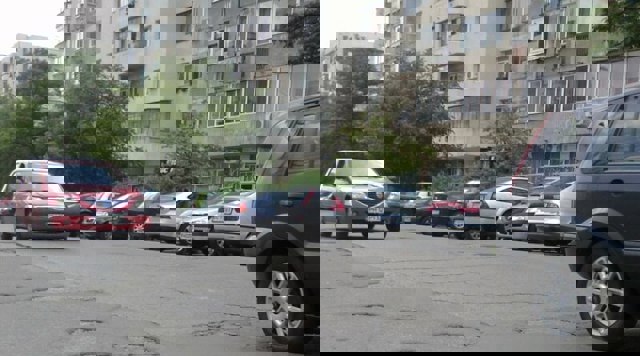 Parcările rezidențiale, din nou în atenția Consiliului Local Ploiești. Proiectul intră pentru a patra oară pe ordinea de zi