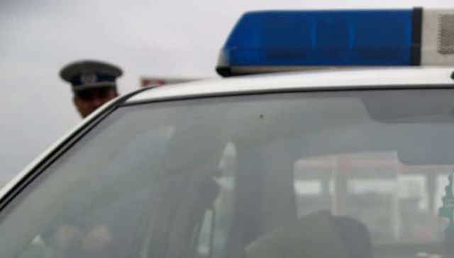 Bărbatul din Brașov prins conducând cu permisul suspendat, la Sinaia, ar fi un apropiat al fraților Tate. Șoferul a fost reținut