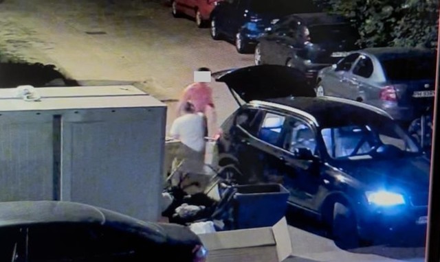 Ploieșteancă amendată cu 2.000 de lei după ce a fost filmată lăsând deșeuri voluminoase la o platformă de colectare din Malu Roșu