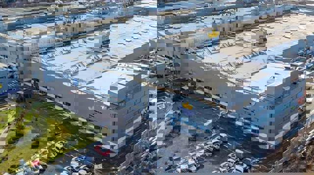 BAT România face disponibilizări la fabrica din Ploiești. Angajații dați afară vor primi între unul și 20 de salarii compensatorii