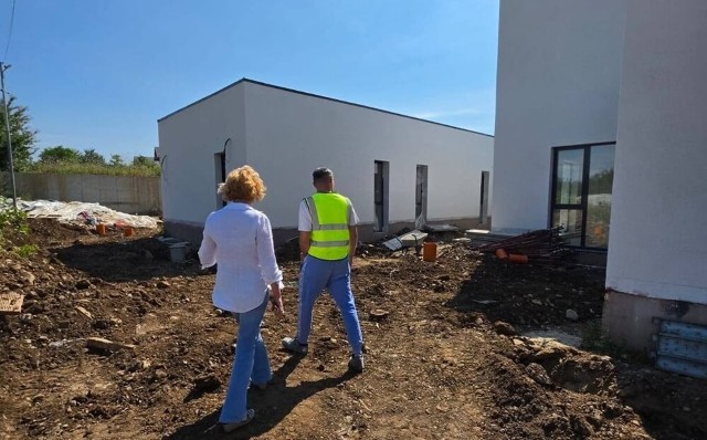 FOTO 📸 Creșă în construcție, la Florești. Simona David (primar): „Începe să prindă contur”