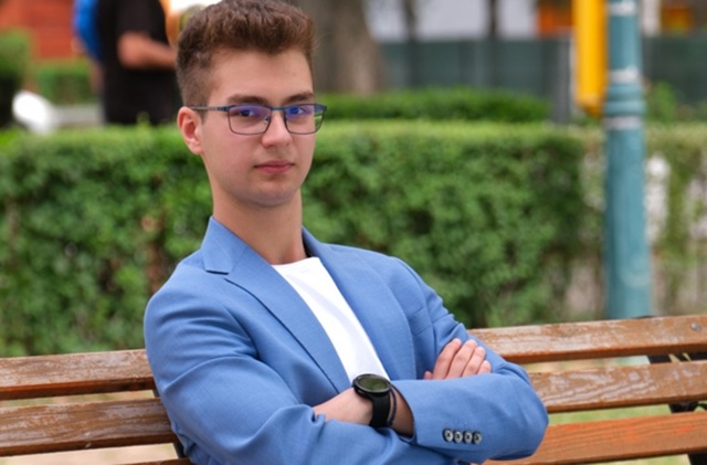 Victor Păun (CNMV Ploiești) va reprezenta România la Torino, la Olimpiada Internațională de Științele Pământului