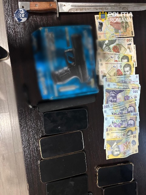 VIDEO 🎦 Proxenet la 20 de ani. Tânăr arestat preventiv după ce ar fi obligat o tânără să practice prostituția