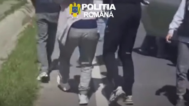 VIDEO 🎦 Flagrant al polițiștilor prahoveni în Argeș. Doi hoți care au dat lovituri și la Ploiești au fost prinși  în Câmpulung