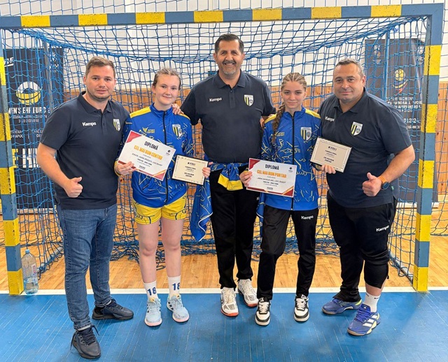 Poziție onorabilă. Echipa de handbal junioare 3 a CSM Ploiești a încheiat sezonul pe poziţia a 4-a a clasamentului