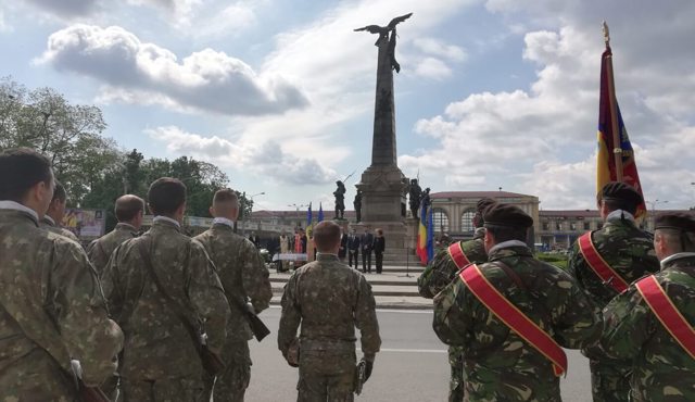 PLOIEȘTI. Ceremoniile dedicate zilei de 10 Mai - Ziua Independenței Naționale a României vor avea loc la Monumentul Vânătorilor. Restricții temporare de circulație în zona Gării de Sud