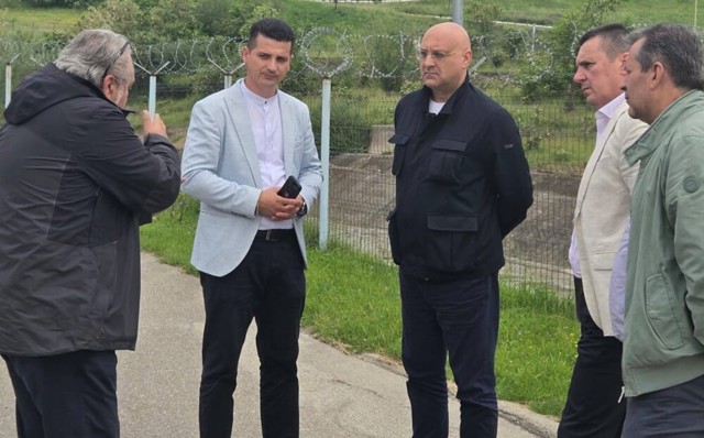 Prefectul de Prahova a convocat ședință de urgență, după oprirea alimentării cu apă din sursa STA Vălenii de Munte