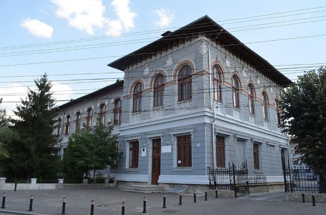 Încep lucrările pentru renovarea aripii de nord a clădirii CNMV Ploiești