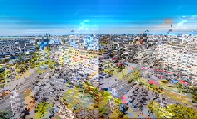 Panourile publicitare luminoase ar putea fi interzise la Ploiești - proiect