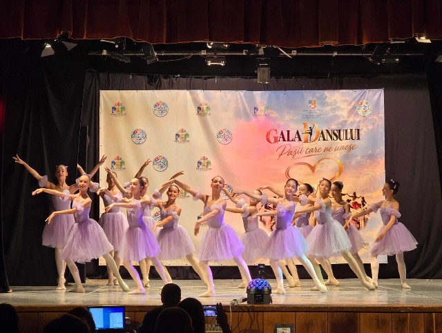 FOTO 📸 Centrul Cultural „Aurel Stroe” Bușteni, 17-18 octombie 2026 - „GALA DANSULUI – PAȘII CARE NE UNESC”