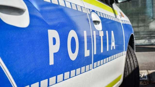 Furturi din buzunare, în centrul Ploieștiului. Suspecta, depistată după o lună, a ajuns în arest