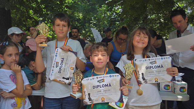 Timpul performanței. 14 medalii pentru șahiștii de la CSM Ploiești