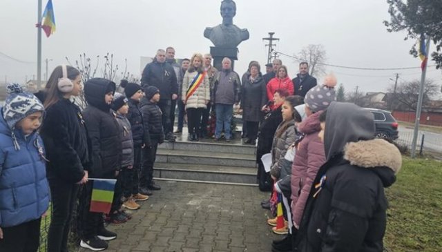 24 Ianuarie. Ziua Unirii Principatelor Române a fost celebrată la Florești de autoritățile locale alături de el