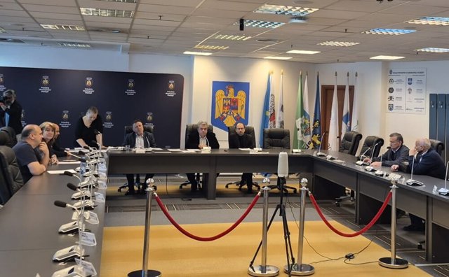 Ploieștiul împrumută până la 36 de milioane de euro de la Banca Europeană de Investiții, pentru cumpărarea a 20 de tramvaie