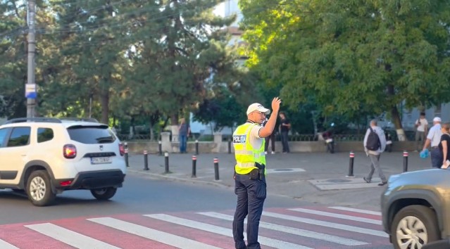 Școala începe în siguranță! Peste 510 polițiști, în teren, în prima zi de școală