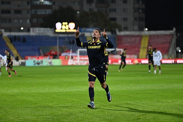  Dublă pentru titular. Ricardo Martins a prins echipa etapei a XIII-a